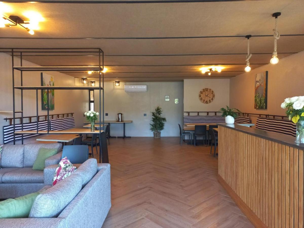 Le Bezz Guesthouse Ballito Bagian luar foto