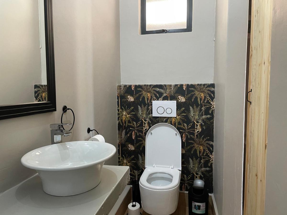 Le Bezz Guesthouse Ballito Bagian luar foto